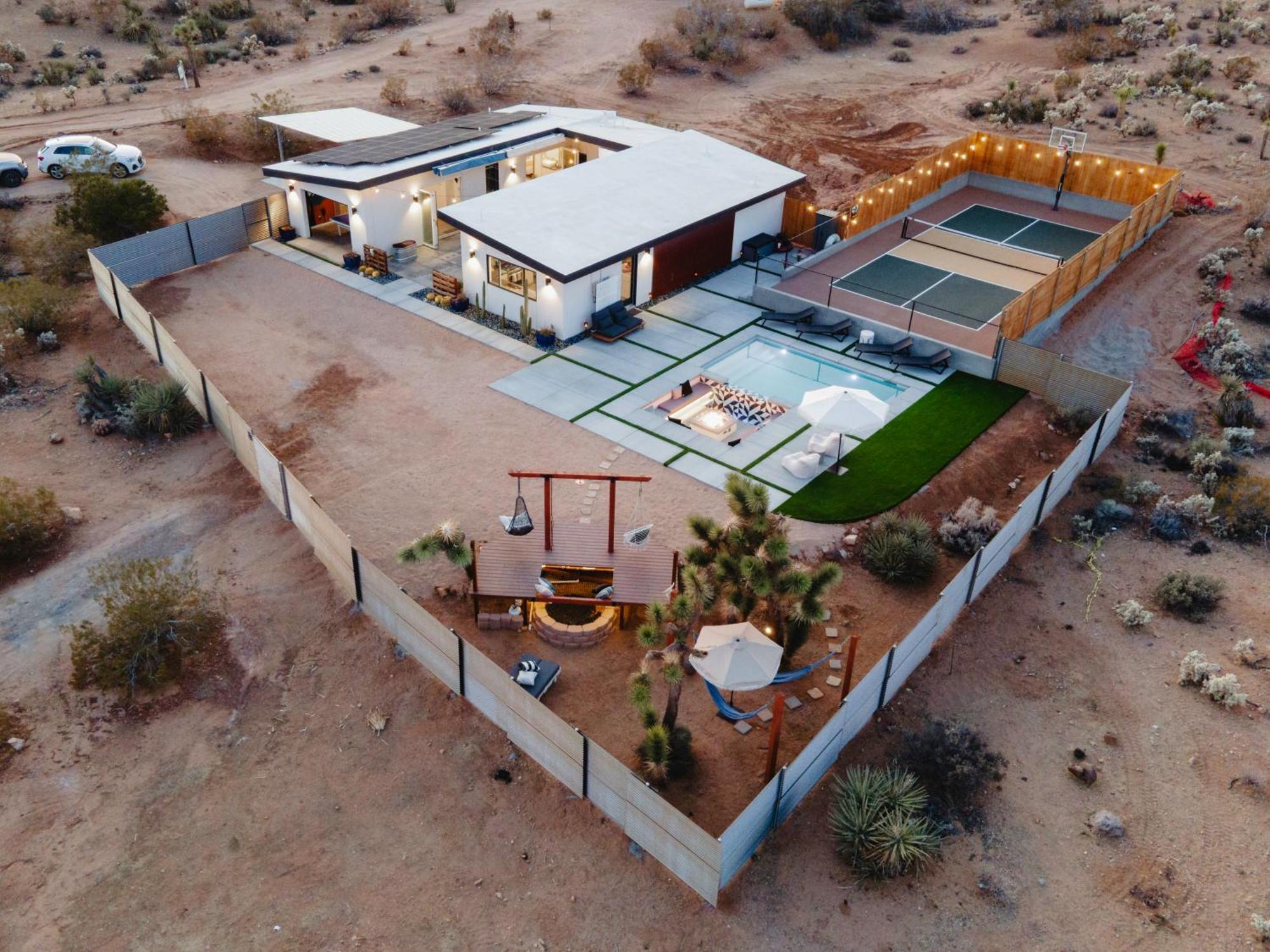 Ventana Cove Pickleball Retreat ユッカ・バレー エクステリア 写真
